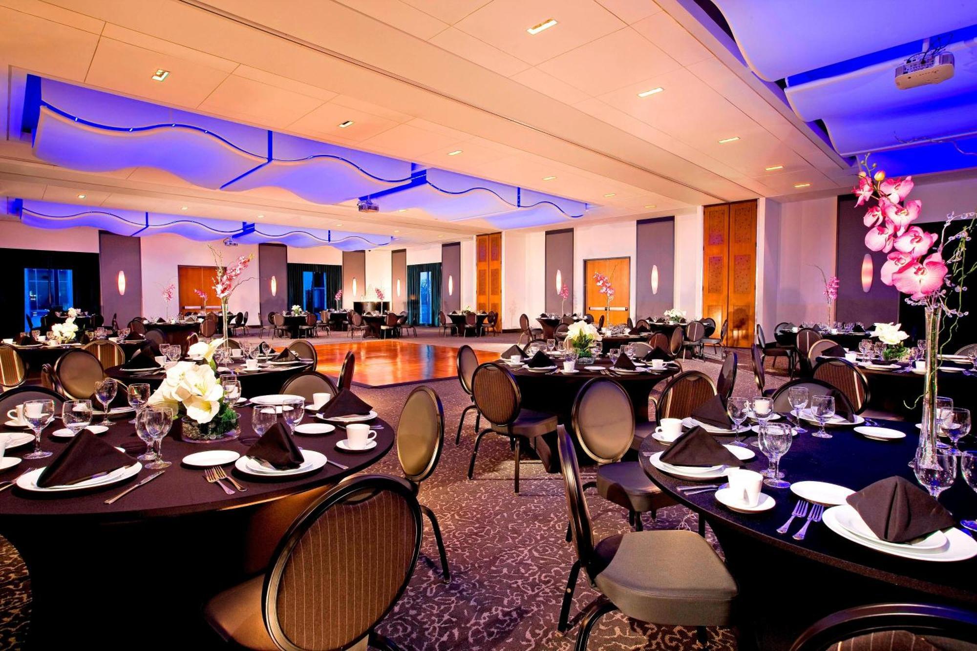 Aloft Mount Laurel Hotel Exterior photo